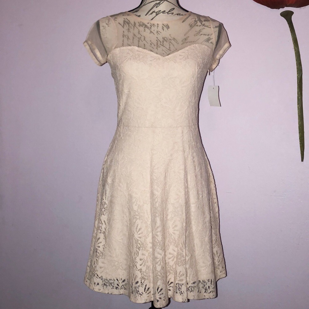 lace with deep back V-cut cream color not white